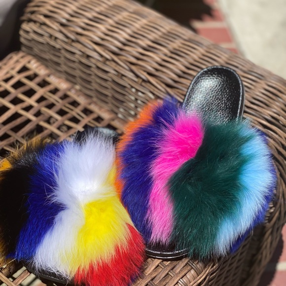 Mix & match multi color faux fur slides - multiple sizes available - Picture 4 of 4